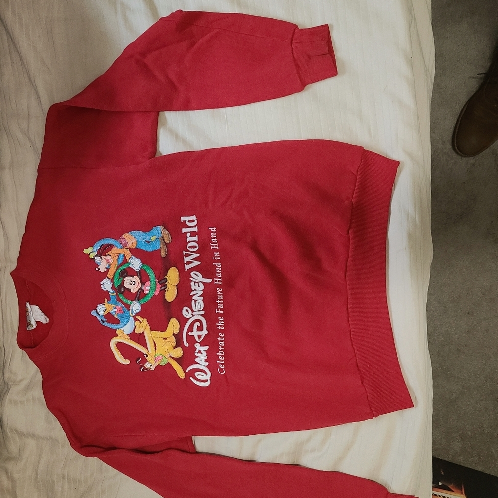 Vintage Year 2000 Disney Sweatshirt